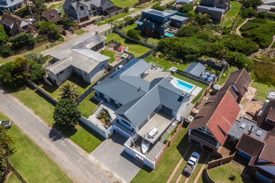 4 Bedroom Property for Sale in West Beach Eastern Cape